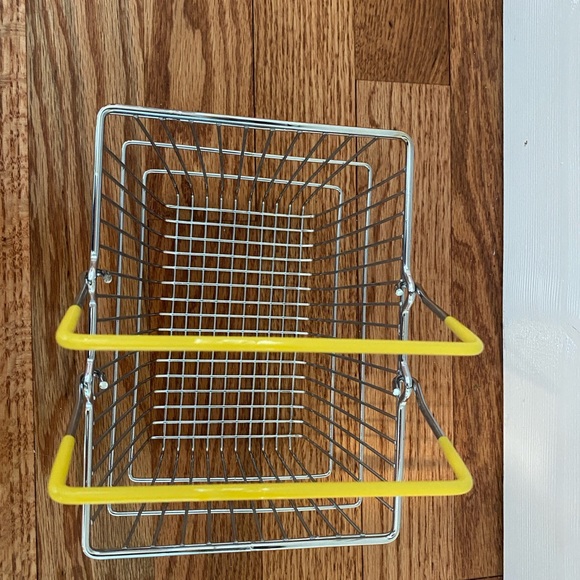 Metal Shopping GROCERY Basket for American Girl 18" Doll Accessory - Picture 3 of 3